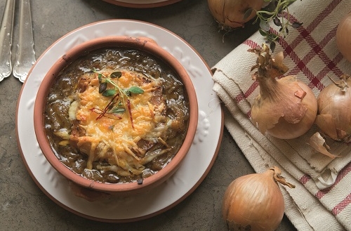 Gratinerad löksoppa